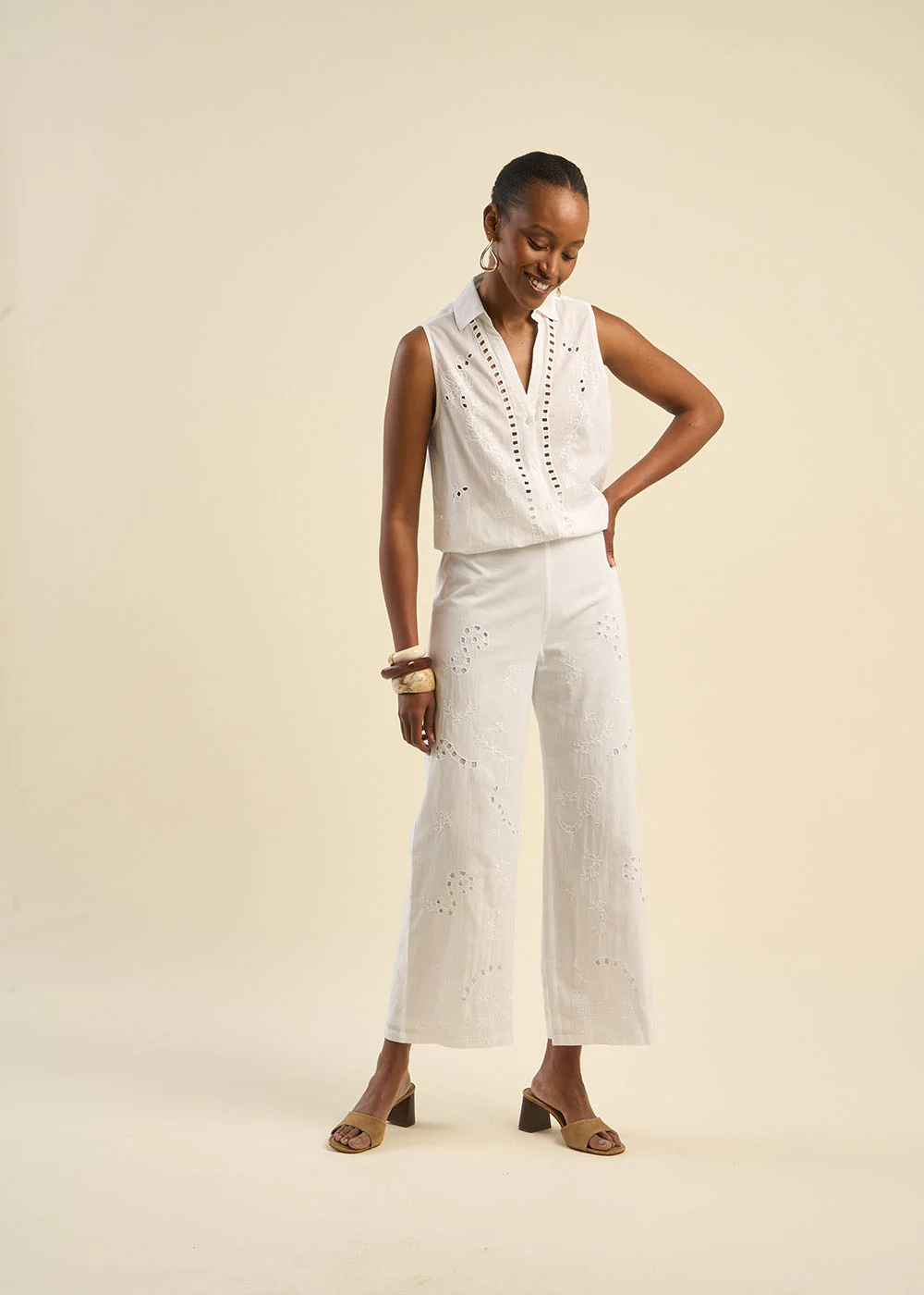 Chemise sans manches brodée - Image 4