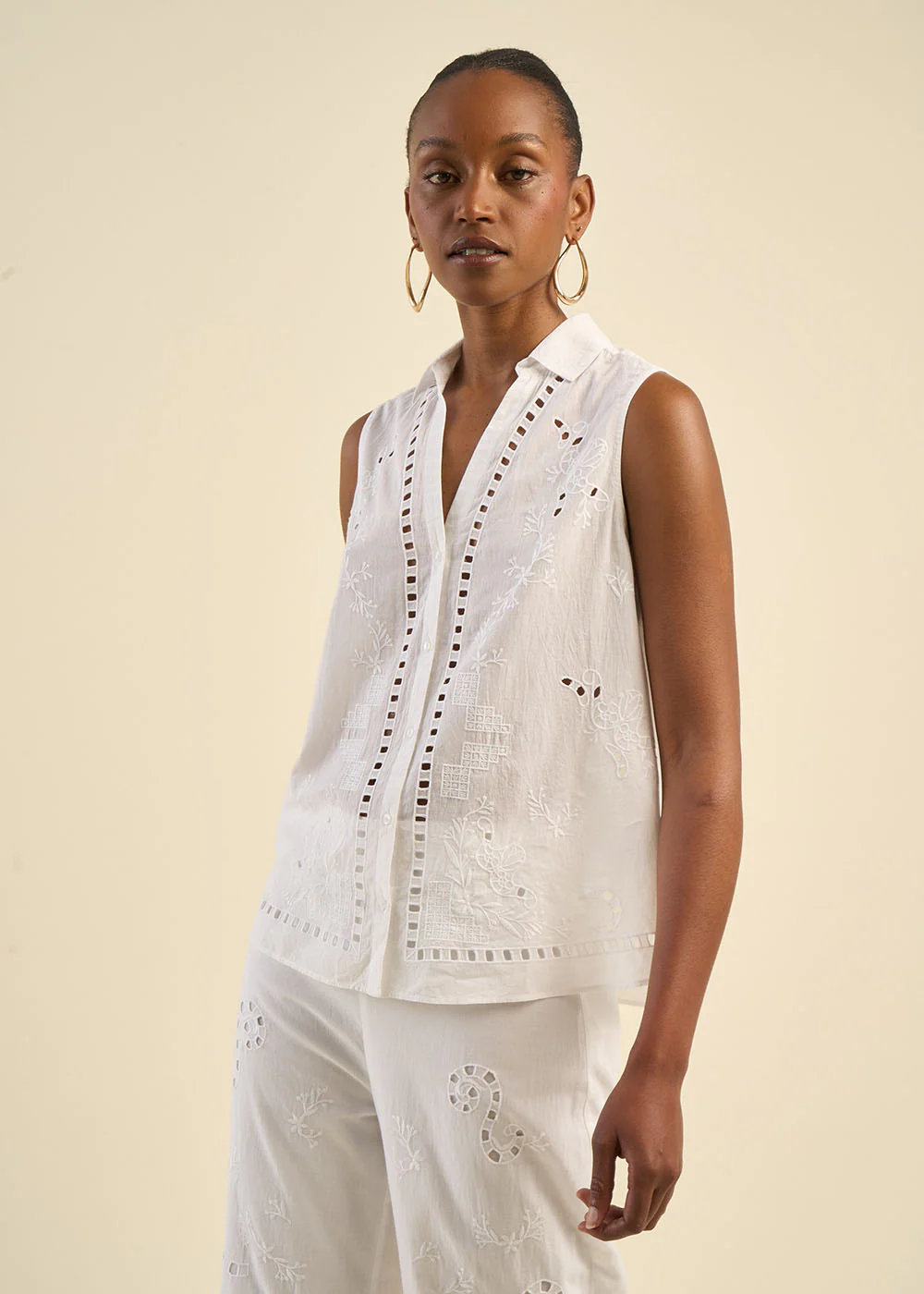 Chemise sans manches brodée - Image 7