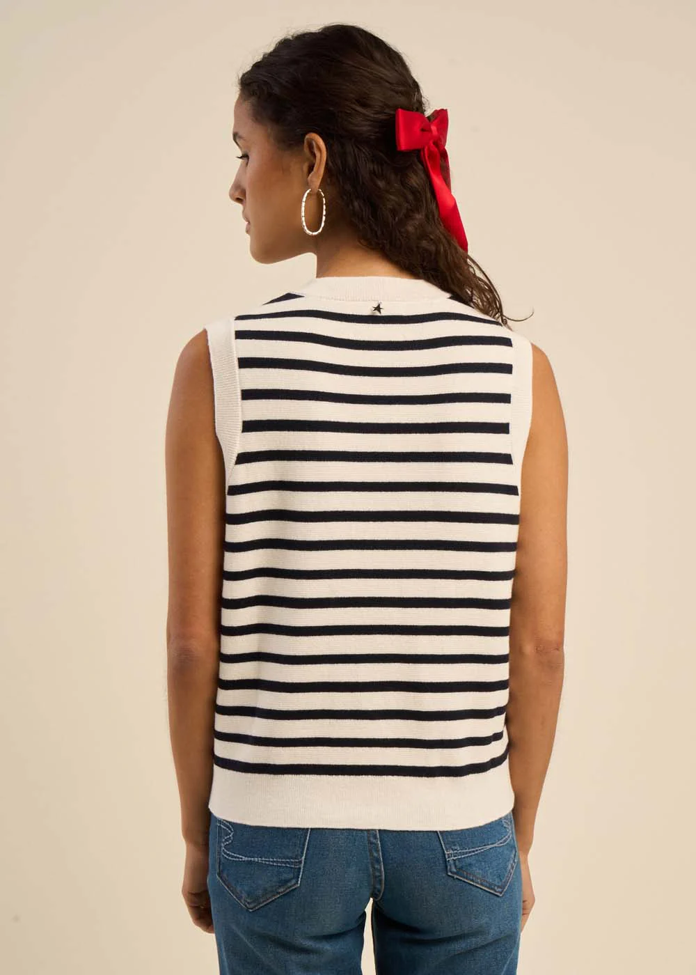 Gilet sans manches avec boutons bijoux - Image 3