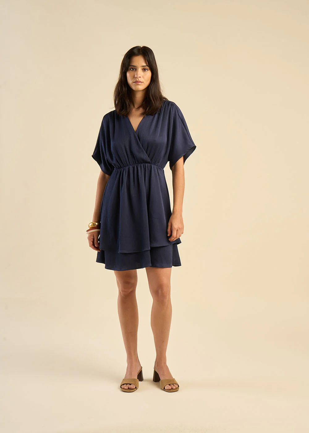Robe courte à volants