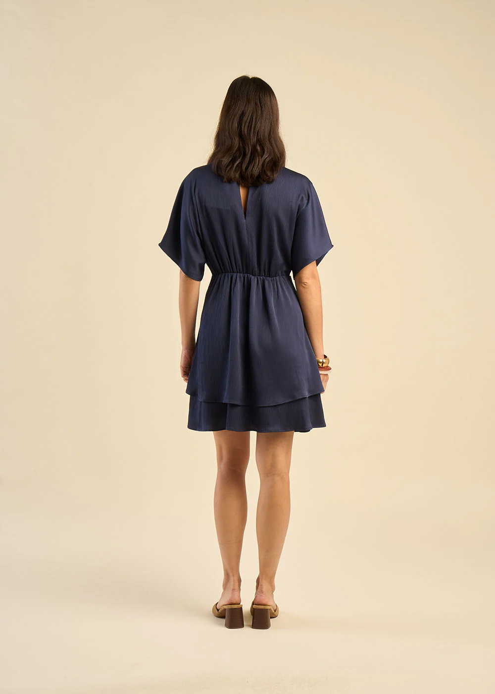Robe courte à volants - Image 3