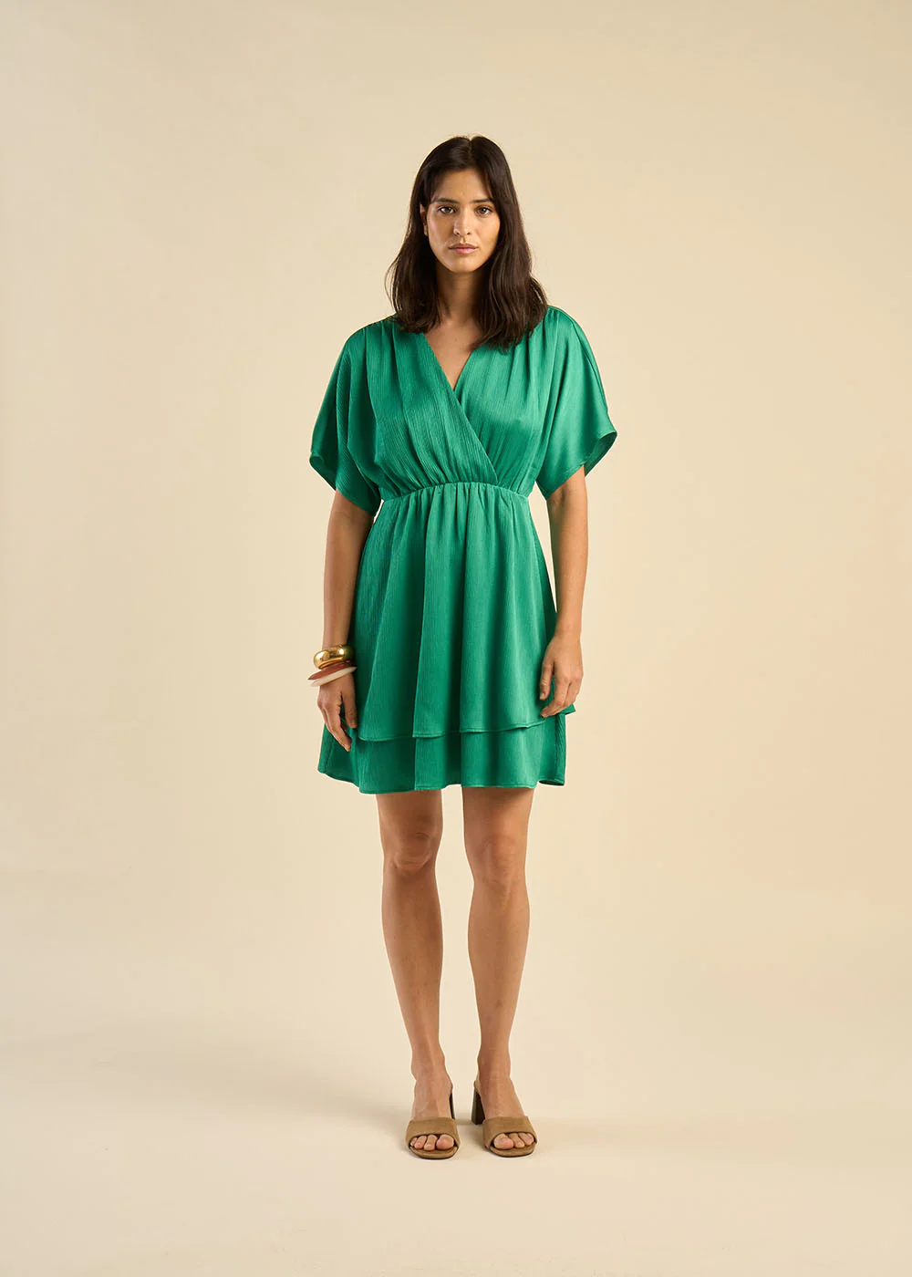 Robe courte à volants