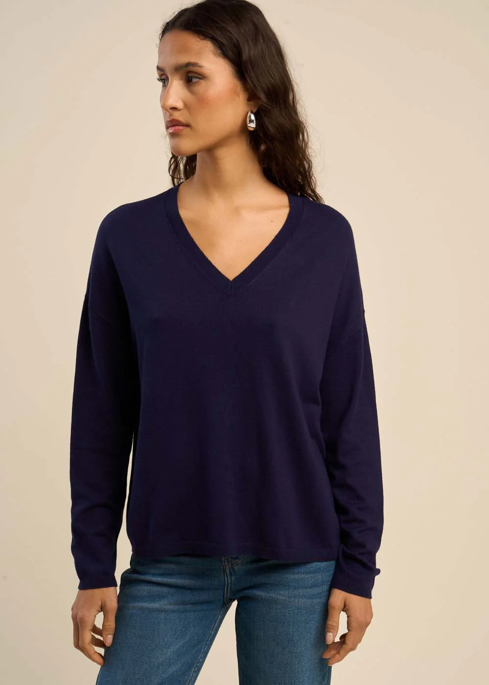 Pull maille fine col V - Image 5