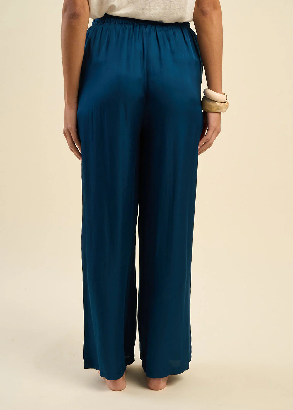 Pantalon large en satin - Image 3
