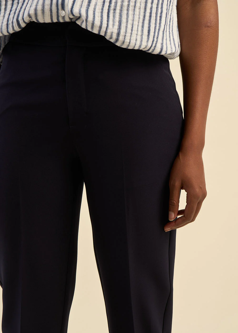 Pantalon carotte - Image 2