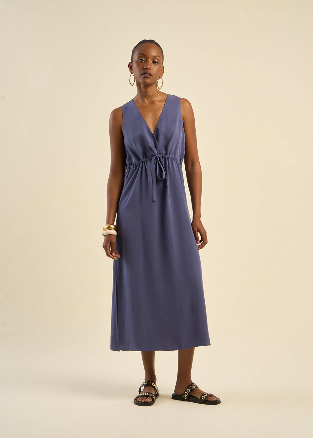 Robe longue ajustée décolleté en V - Image 6