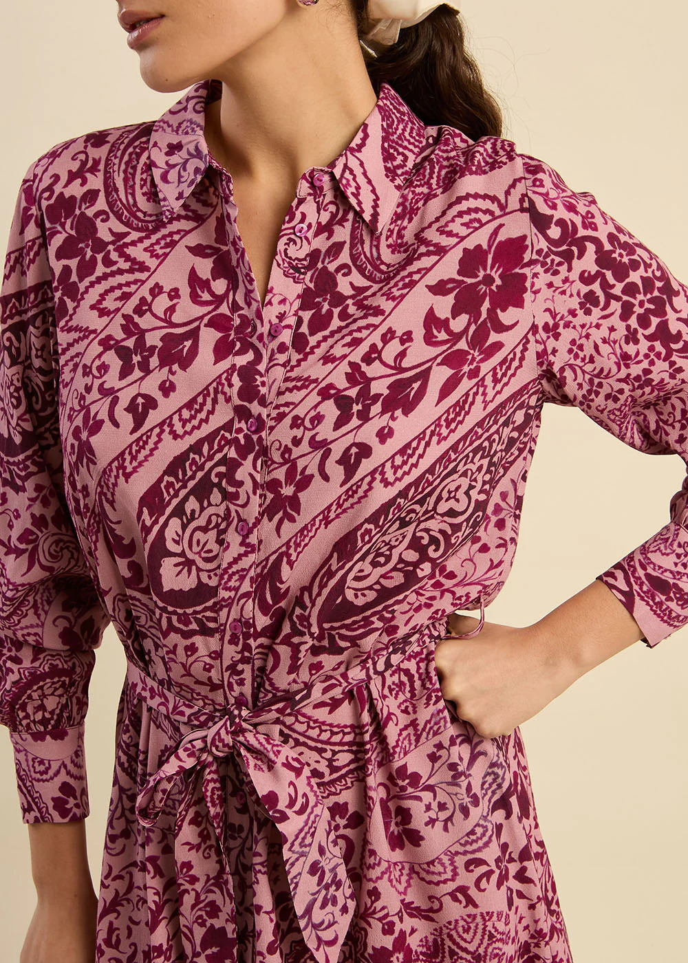 Robe courte à motifs - Image 2