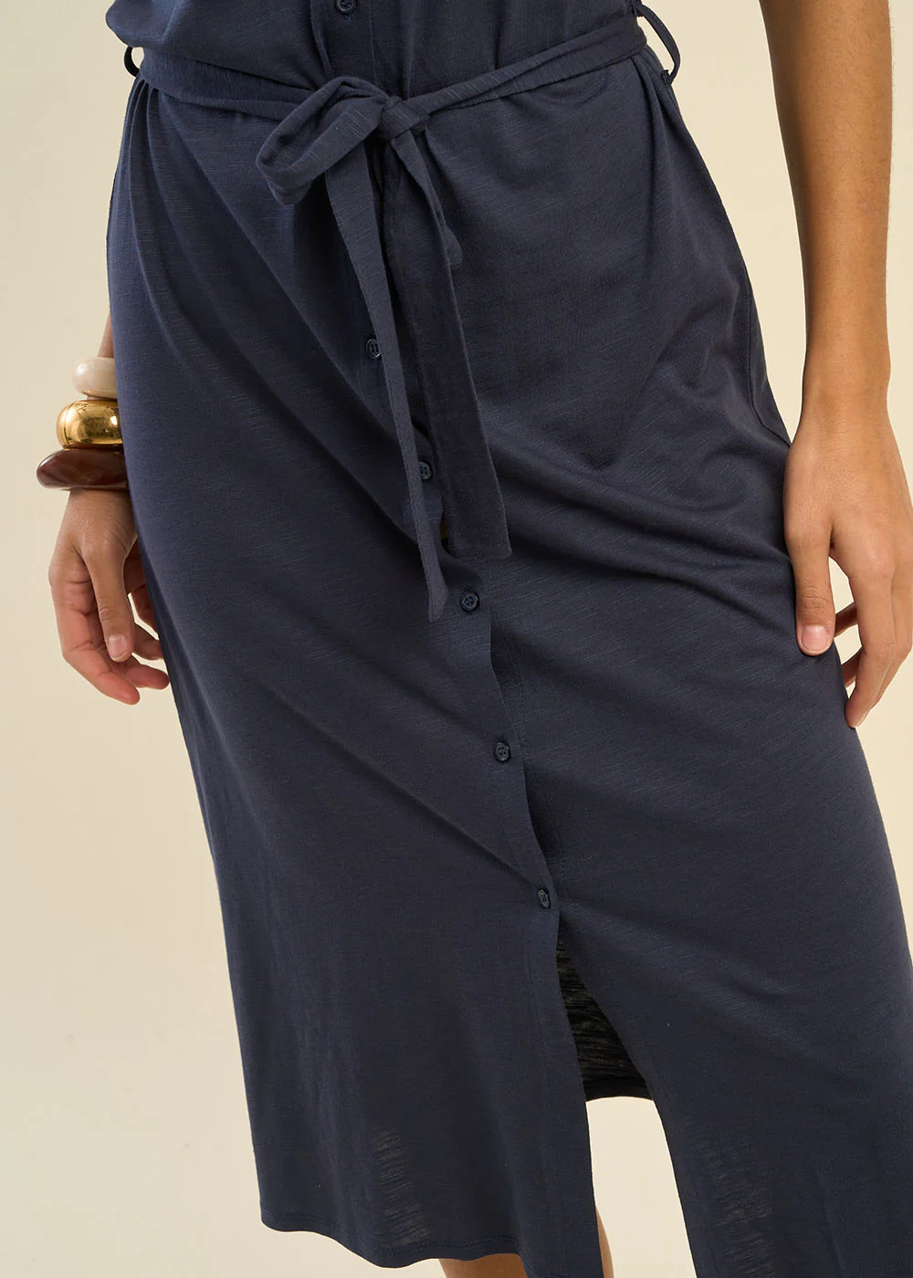 Robe chemise avec lien à nouer - Image 4