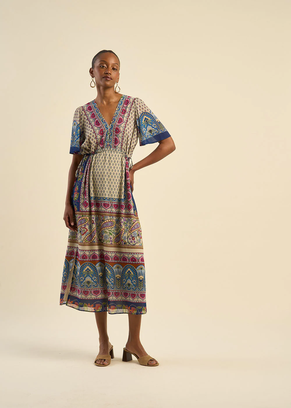 Robe longue bohème et décolleté en V - Image 5