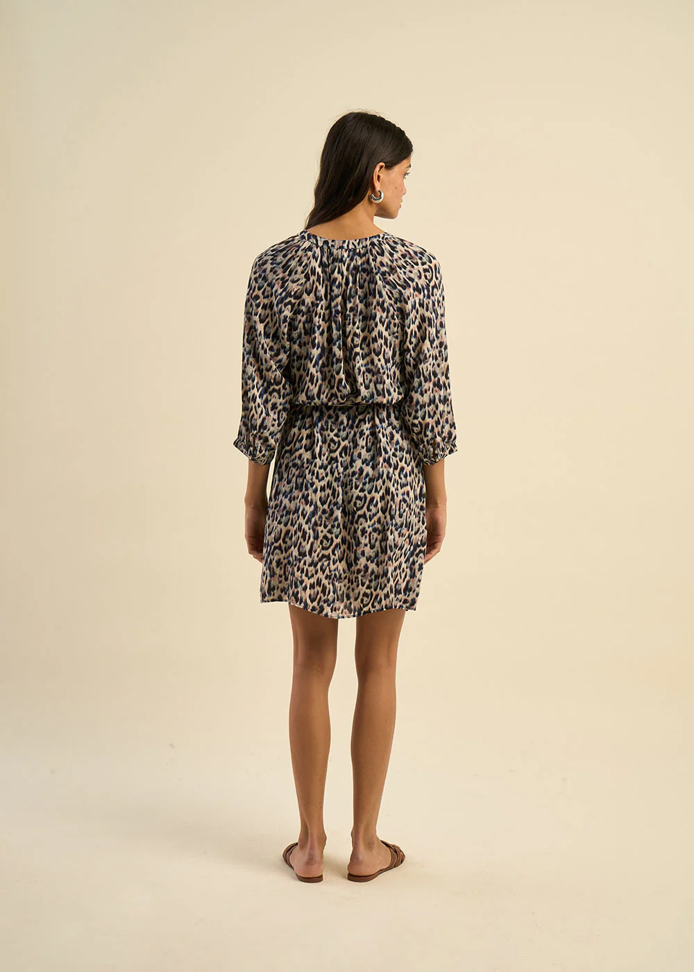 Robe courte imprimée léopard - Image 3