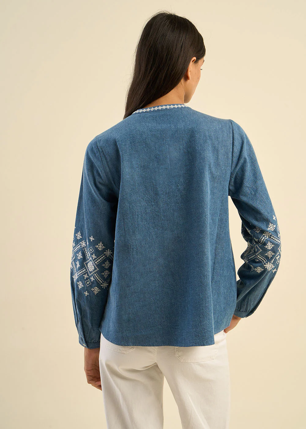 Top ample à col tunisien et broderies - Image 3